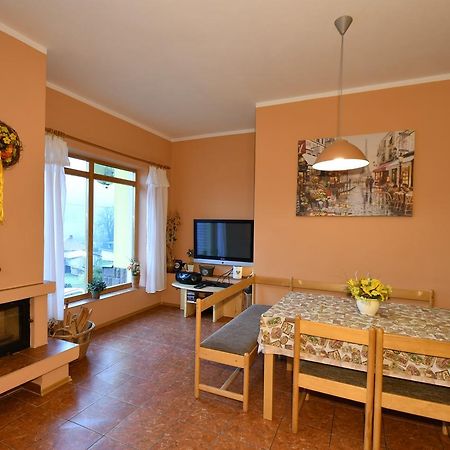 Apartman U Sarky Valaska Ngoại thất bức ảnh