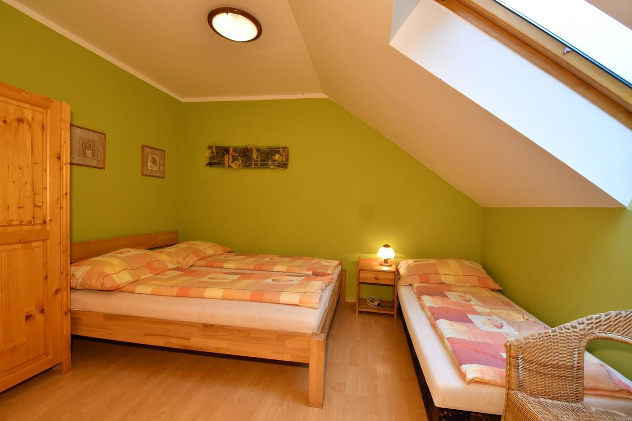 Apartman U Sarky Valaska Ngoại thất bức ảnh
